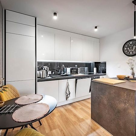 Apartments Centrum Hviezdoslav ポプラト エクステリア 写真